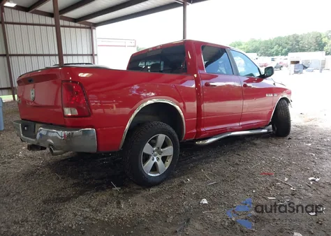 2010 Dodge Ram 1500 Slt/Sport/Trx z USA, uszkodzony, nr VIN 1D7RB1CT1AS195762